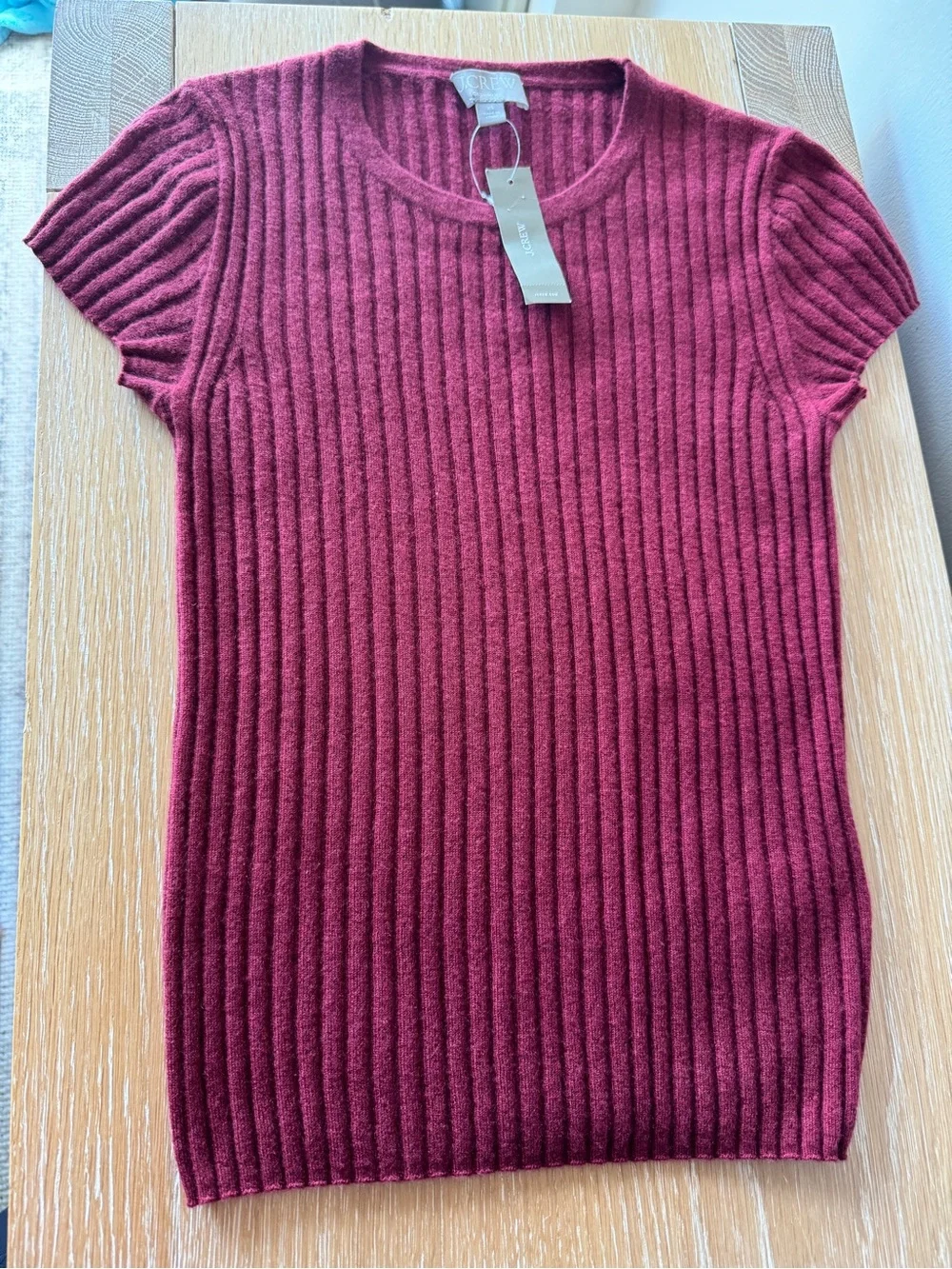 NWT! J. CREW Women’s Featherweight cashmere ribbed sweater-tee Bordeaux Berry XS